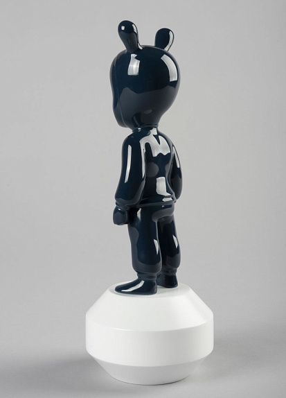 Скульптура Guest Little dark blue