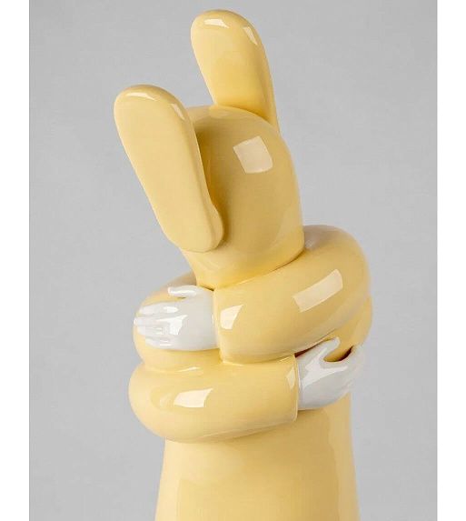 Скульптура В объятиях (Yellow)