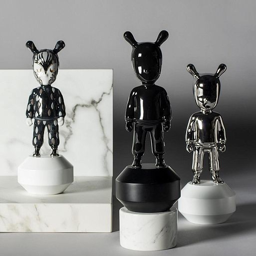 Скульптура Guest Little black
