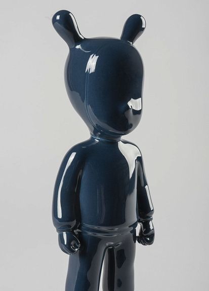 Скульптура Guest Little dark blue