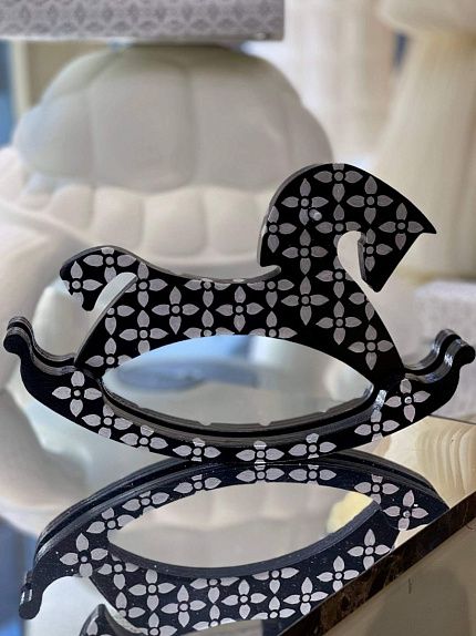 Лошадка-качалка черная