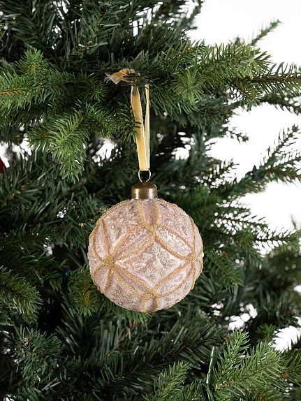 Шар бледно-розового цвета